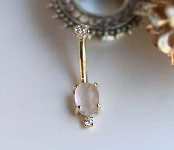 BVLA Oval with Single Accent Navel