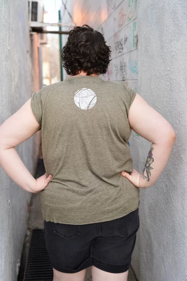 Women's sleeveless Owl T-shirt - Image 2