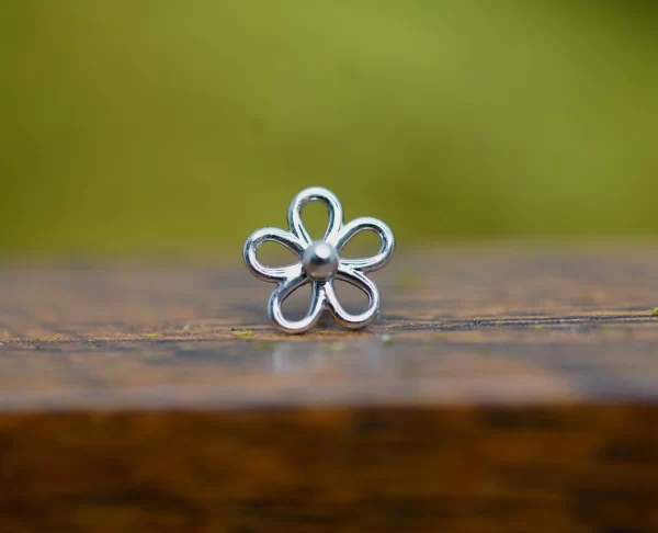 BVLA Loopy Flower - Image 2