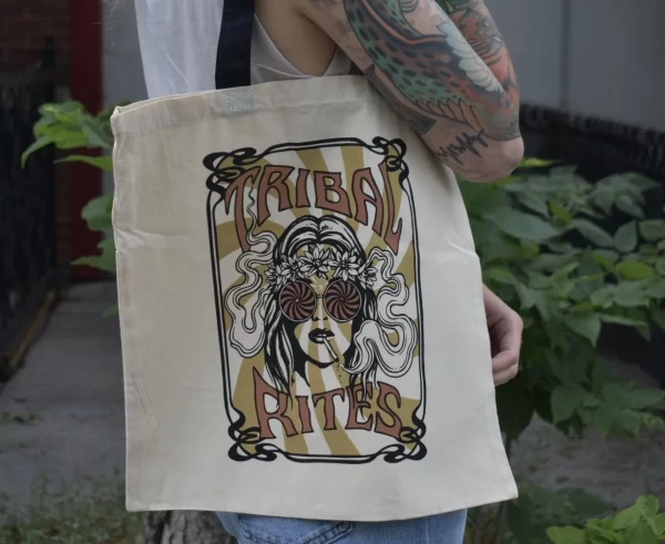 Smokin' tote