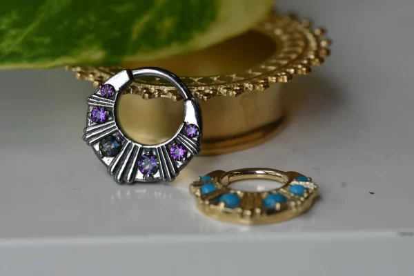 BVLA "Azval" Hinge Ring