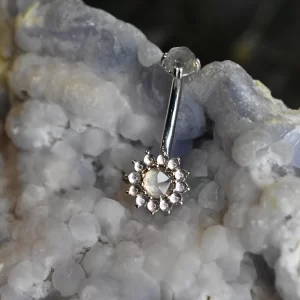 BVLA "Rose" Navel w/ Rainbow Moonstone and Labradorite