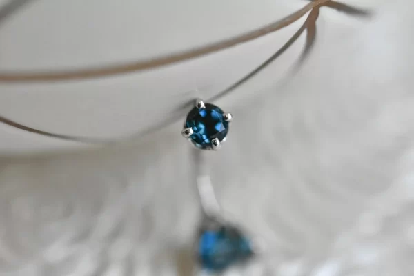 BVLA Trillion Cut Navel w/ London Blue Topaz - Image 2